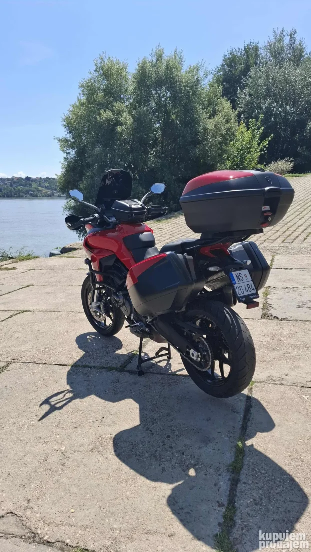 ducati multistrada v2