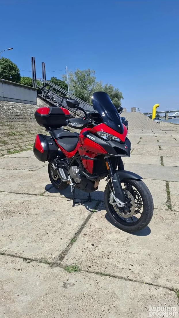 ducati multistrada v2