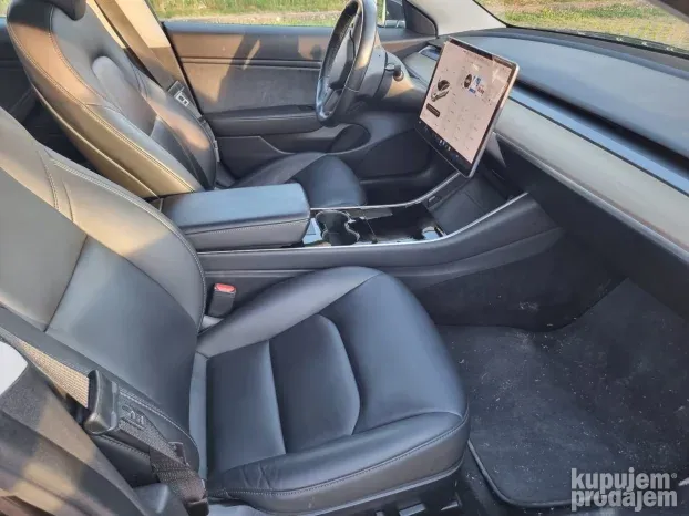 2019 Tesla Model 3 long range dual moto