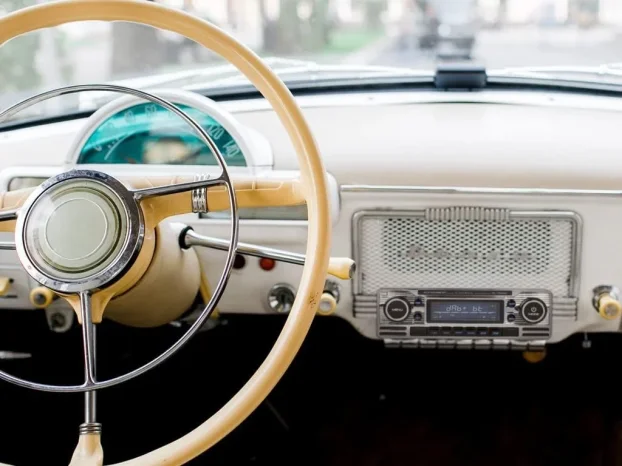 Caliber RCD120DAB-BT DAB+ Bluetooth radio za kola Swiss