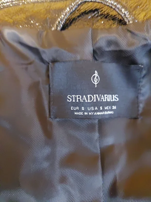 STRADIVARIUS jakna lak koza vestacka S vel Nova