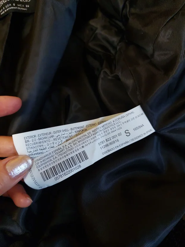 STRADIVARIUS jakna lak koza vestacka S vel Nova