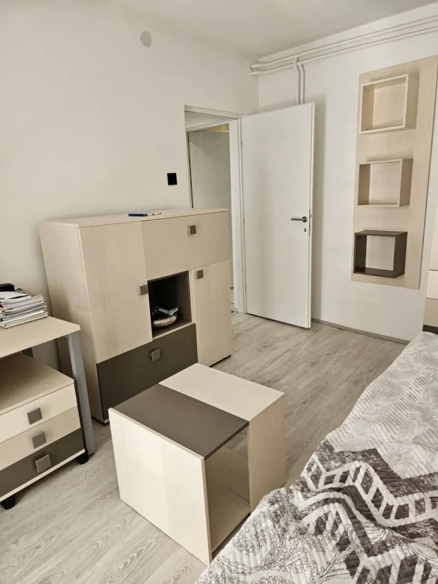 Crveni Krst, 3.0 trosobna, 150 m²