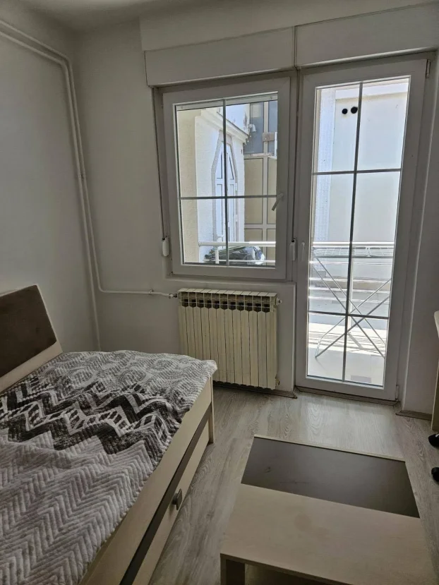 Crveni Krst, 3.0 trosobna, 150 m²