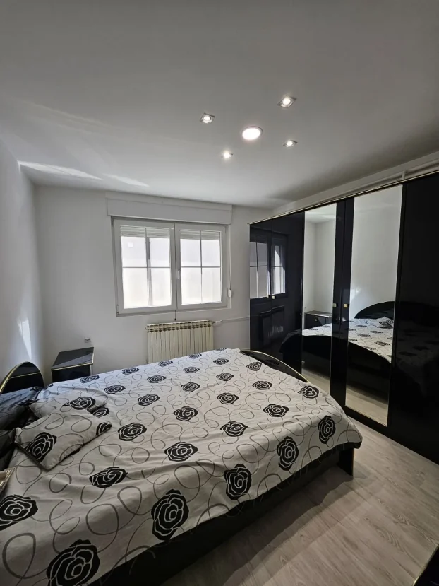 Crveni Krst, 3.0 trosobna, 150 m²