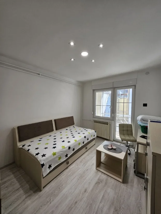 Crveni Krst, 3.0 trosobna, 150 m²