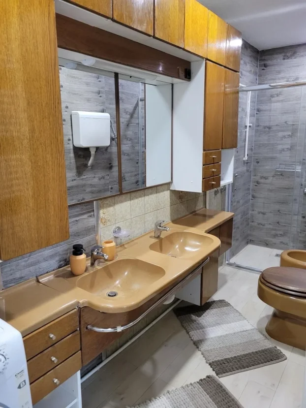 Crveni Krst, 3.0 trosobna, 150 m²