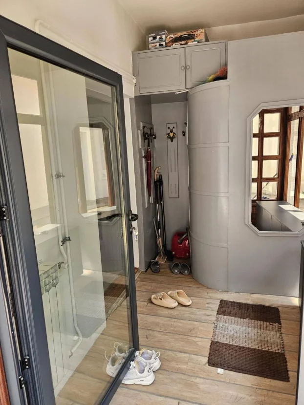 Crveni Krst, 3.0 trosobna, 150 m²