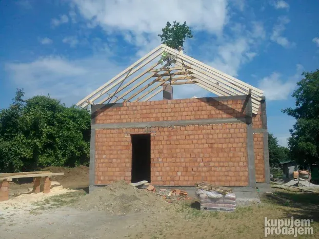 Krovni radovi, adaptacija krova i renoviranje krovova