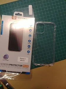iPhone 12 mini (5.4) Silikonska Futrola i Staklo