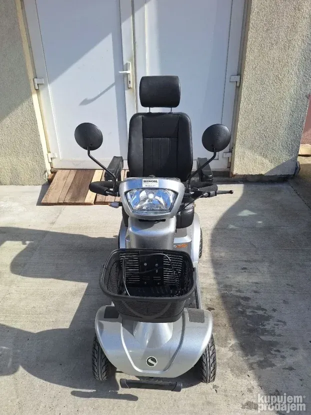 Električna invalidska kolica vise luxuznih modela