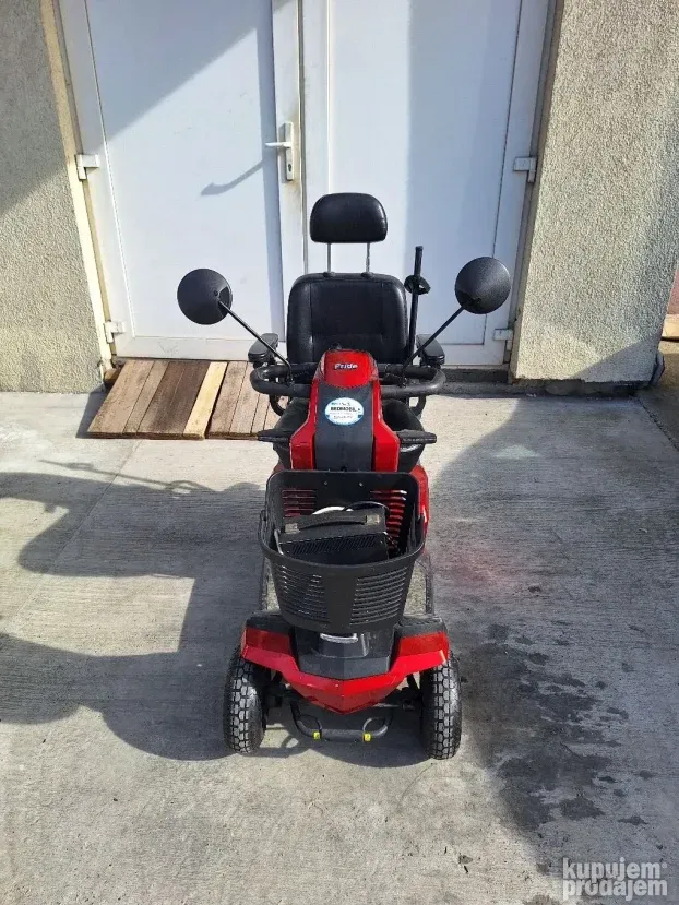Električna invalidska kolica vise luxuznih modela