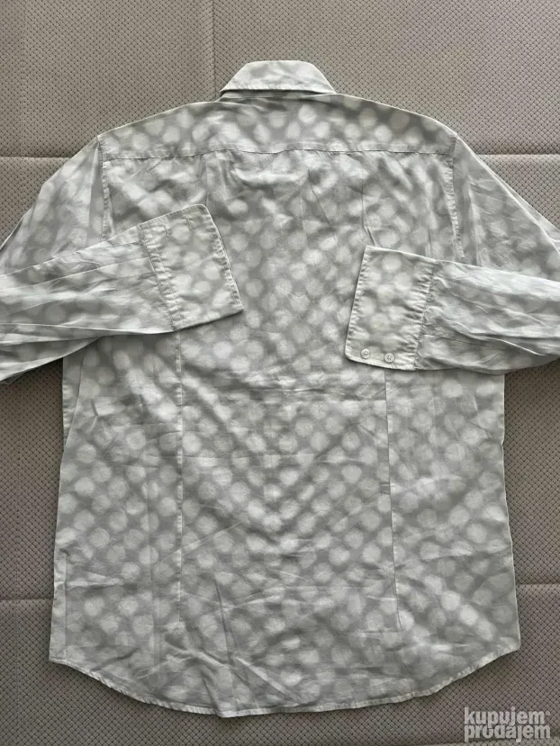 Sivo bela tufnasta kosulja (L) Hugo Boss - Made in Italy