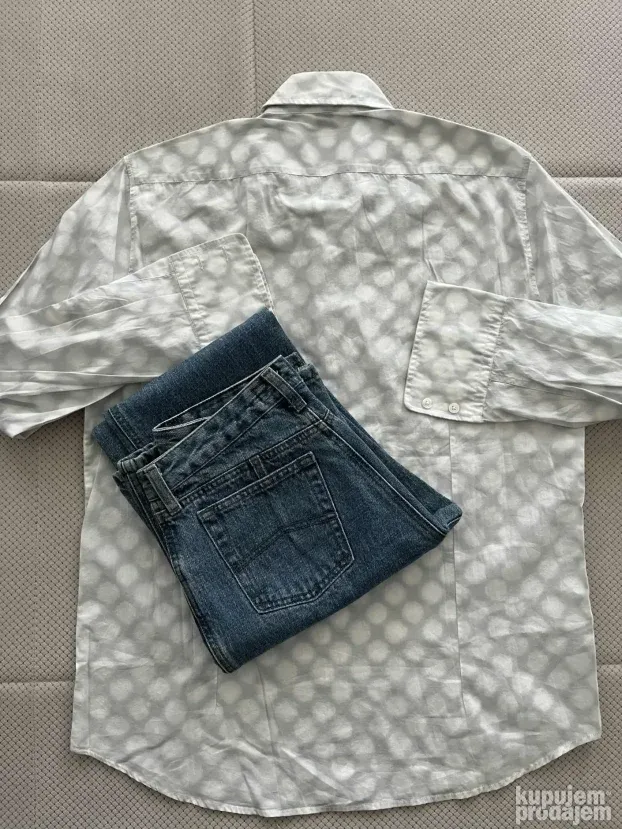 Sivo bela tufnasta kosulja (L) Hugo Boss - Made in Italy