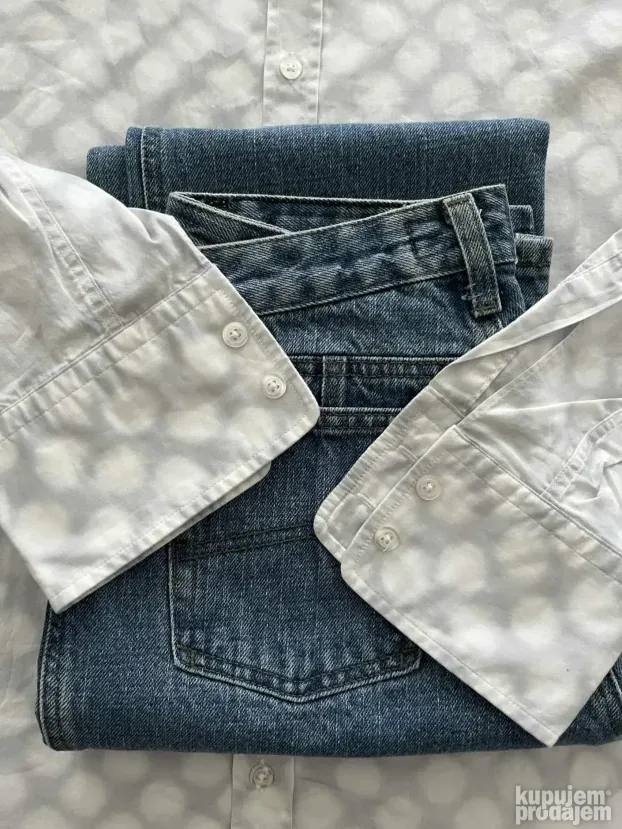Sivo bela tufnasta kosulja (L) Hugo Boss - Made in Italy