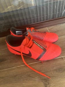 kopacke Nike br.37.5 -38