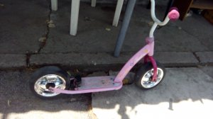 trotinet za decu barbie