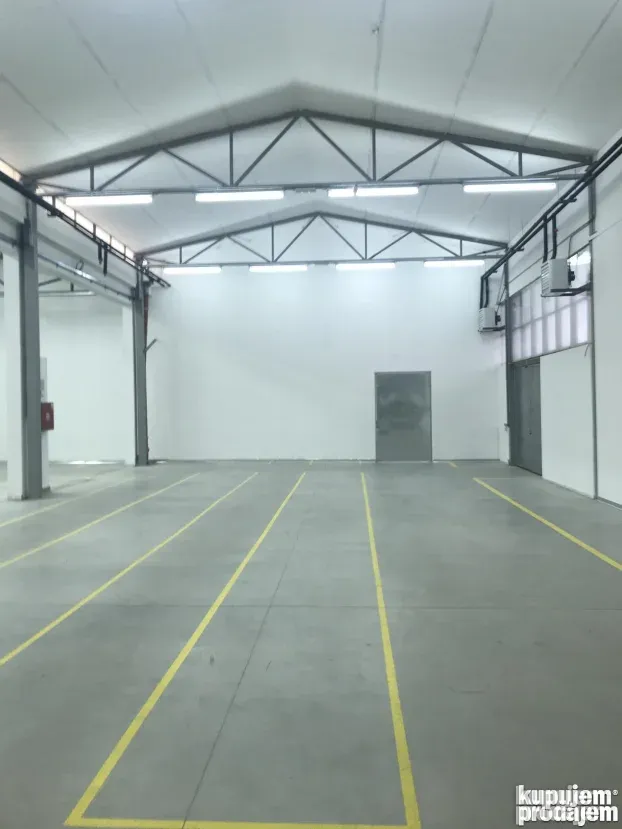 Izdajemo 750m2 Magacini lekova 50, 100, 500m Bgd  Cukarica