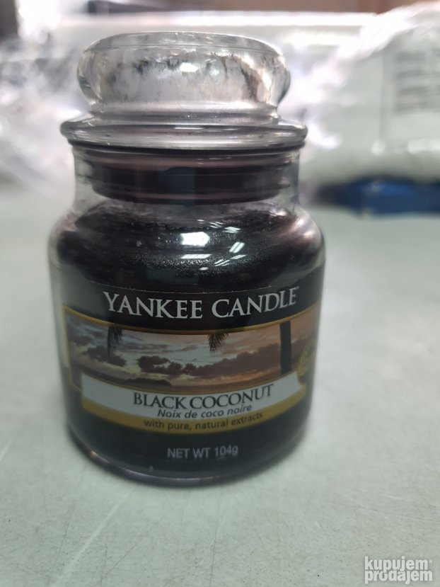 Yankee Candle 104gr - Crni kokos