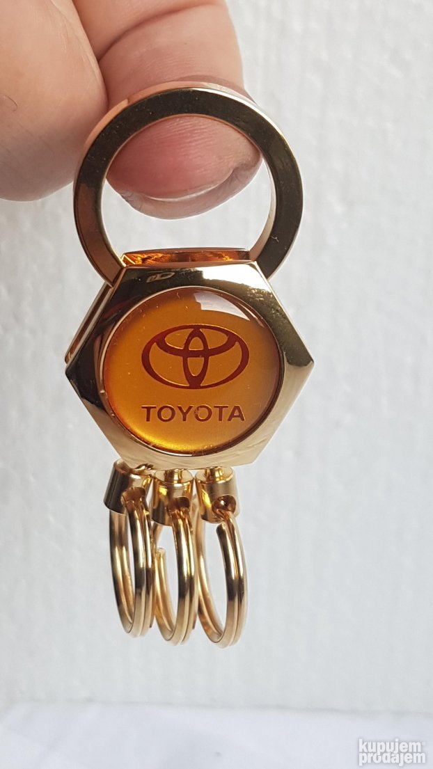 Privezak - Toyota