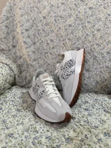 New Balance 327 patike!