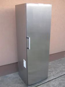 Frizider Siemens (samo frizider) inox 355 litara A+