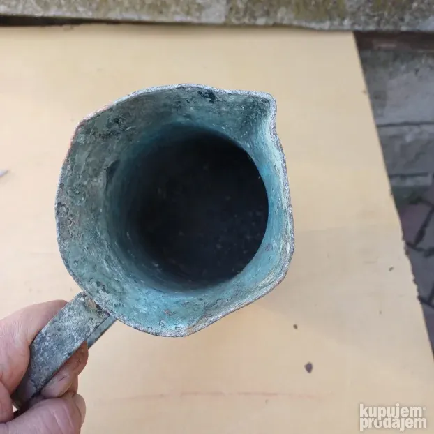 Stari vojni aluminijumski bokal
