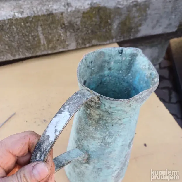Stari vojni aluminijumski bokal