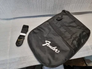 Torba za elektricnu gitaru Fender + kais