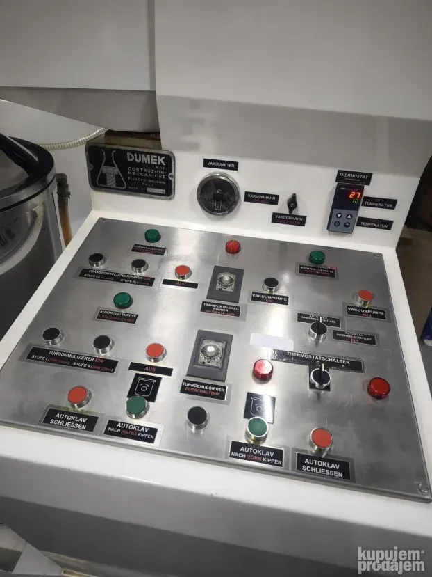 NOV NOV Vakuum homogenizator sa mešačem Dumek 100 lit