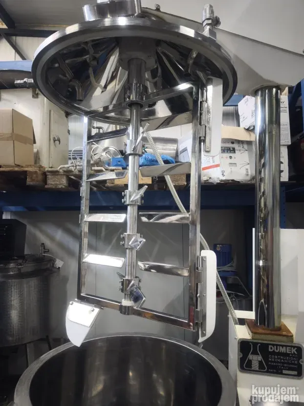 NOV NOV Vakuum homogenizator sa mešačem Dumek 100 lit