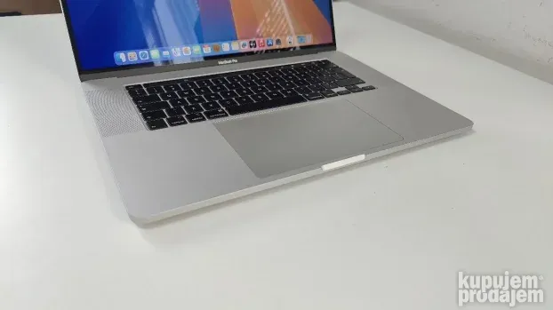 Macbook PRO 16 2019 A2141 SILVER Core i9 32gb 512ssd