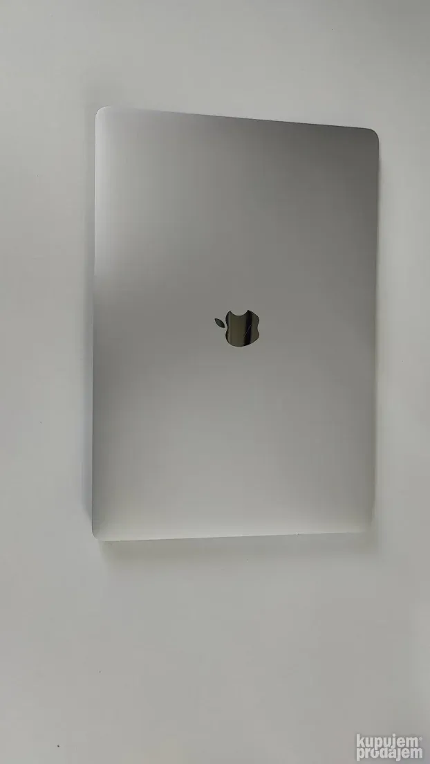 Macbook PRO 16 2019 A2141 SILVER Core i9 32gb 512ssd