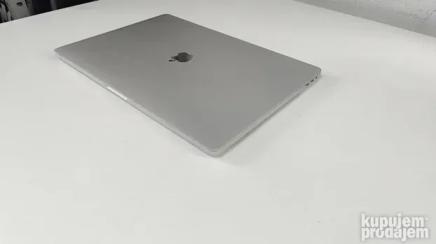 Macbook PRO 16 2019 A2141 SILVER Core i9 32gb 512ssd