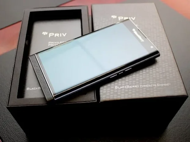 Kupujem - Blackberry Priv