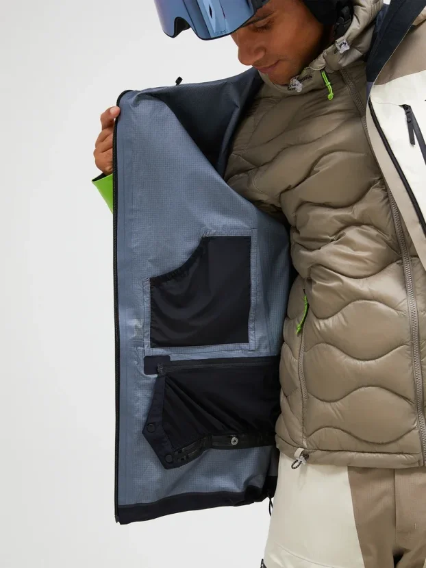 PEAK PERFORMANCE Vertical GORE-TEX Pro 3L Shell Jacket Men