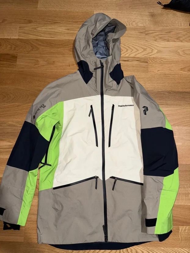 PEAK PERFORMANCE Vertical GORE-TEX Pro 3L Shell Jacket Men