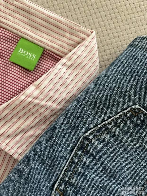 Moderan dezen sitnih prugica (L) Hugo Boss