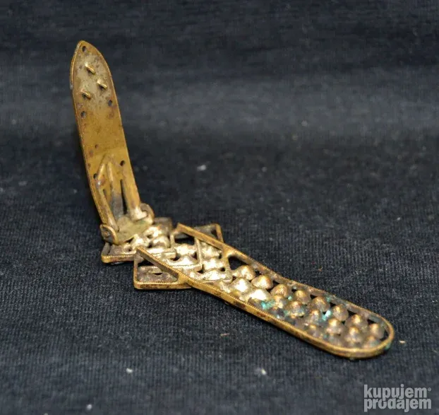 Antikvarna kopča šnala za maramu ešarpu sa cirkonima