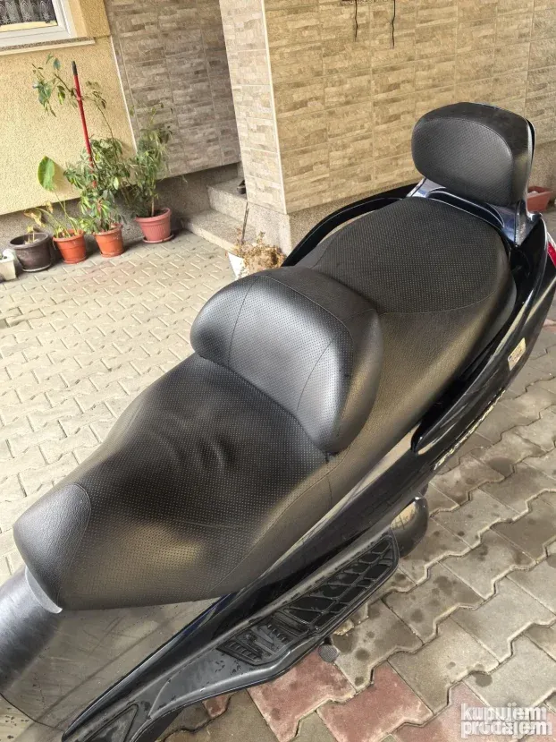 Suzuki Burgman 400 kubika 2006.god reg Hitno