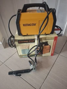 Invertni aparat za zavarivanje