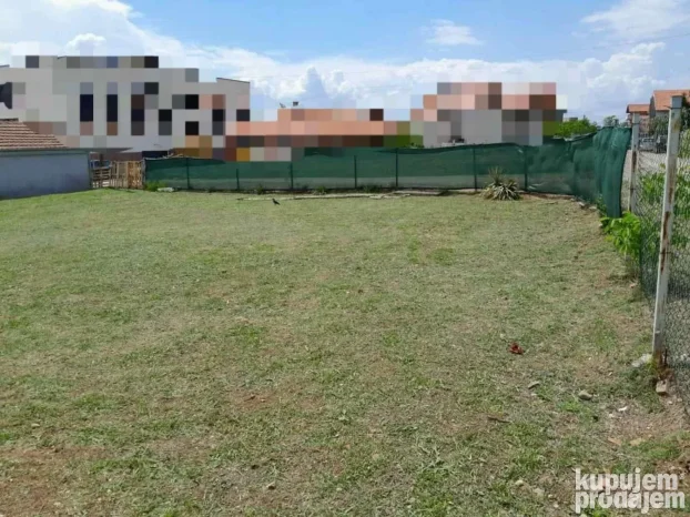 Izdaje se plac na Panteleju, 400m2