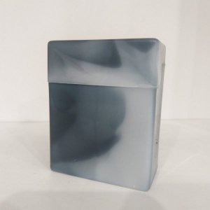 Plastična tabakera  2 pregrade Dostupno u : pl