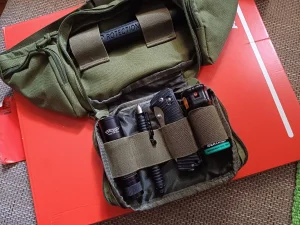 Taktička torbica oko struka kao pederusa