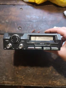 Reela auto reverse stereo cassette deck vozila made in Japan