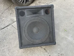 Montarbo aktivni floor monitor