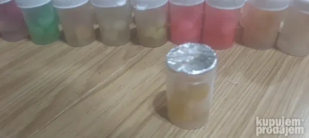 Veštački kukuruz,natopljenih tečnom aromom
