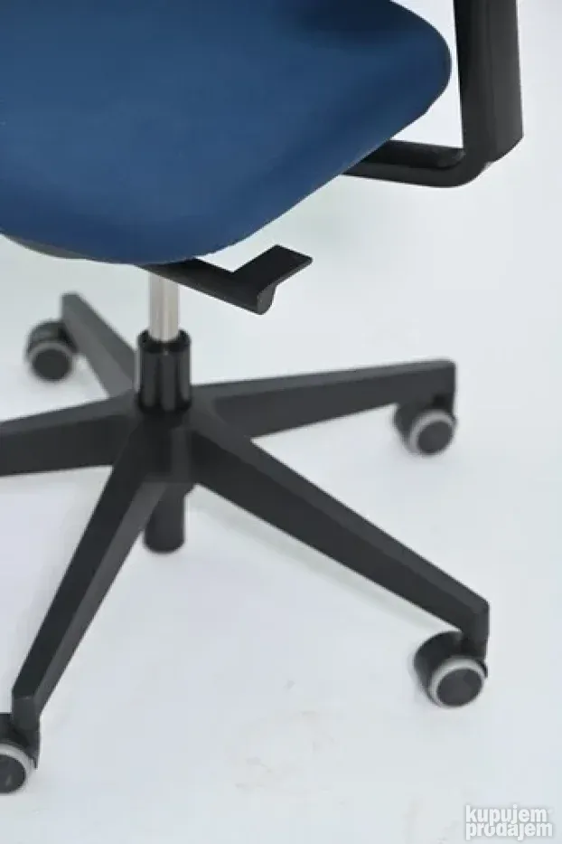 STEELCASE  Replay