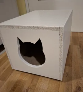 Kućica za mačke nova