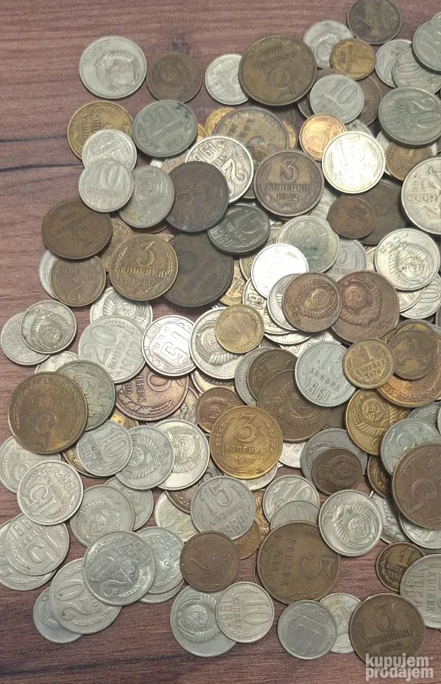 Lot preko 300 kovanica SSSR-a